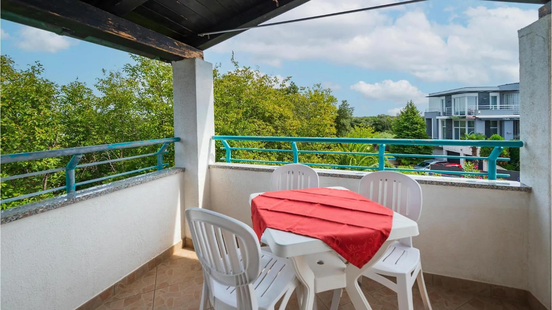2 Bedroom Lovely Apartment In بولا
