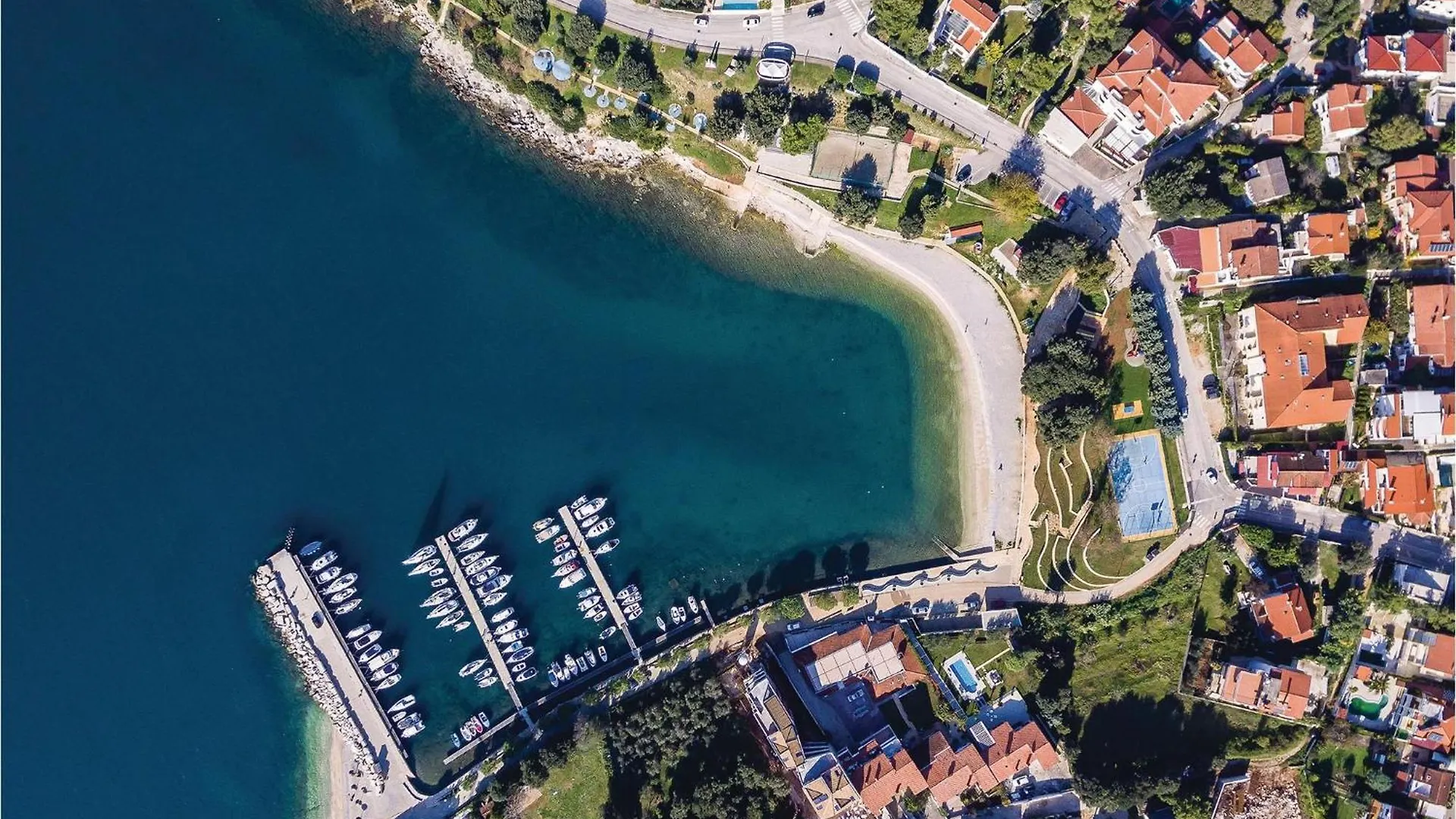 2 Bedroom Lovely Apartment In Pula