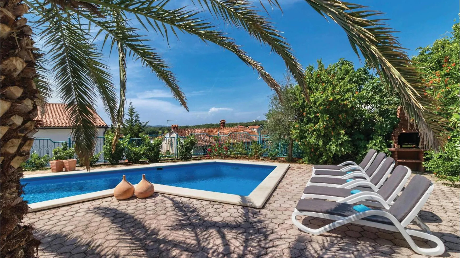 2 Bedroom Lovely Apartment In Pula Kroatien