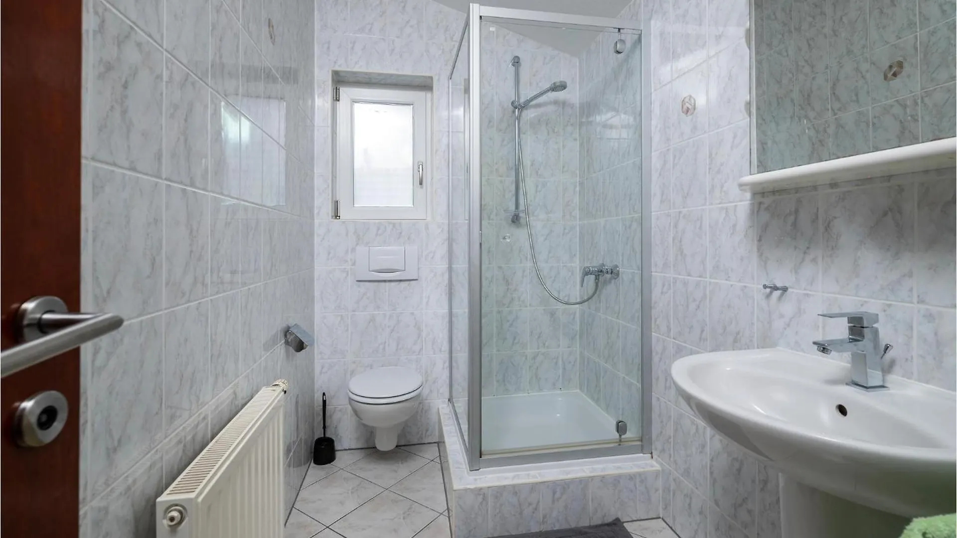 2 Bedroom Lovely Apartment In بولا